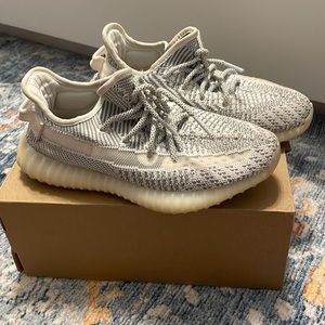 Yeezy Boost 350 V2 Static
